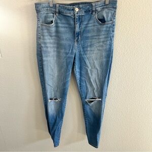 American Eagle Distressed Hi-Rise Jegging